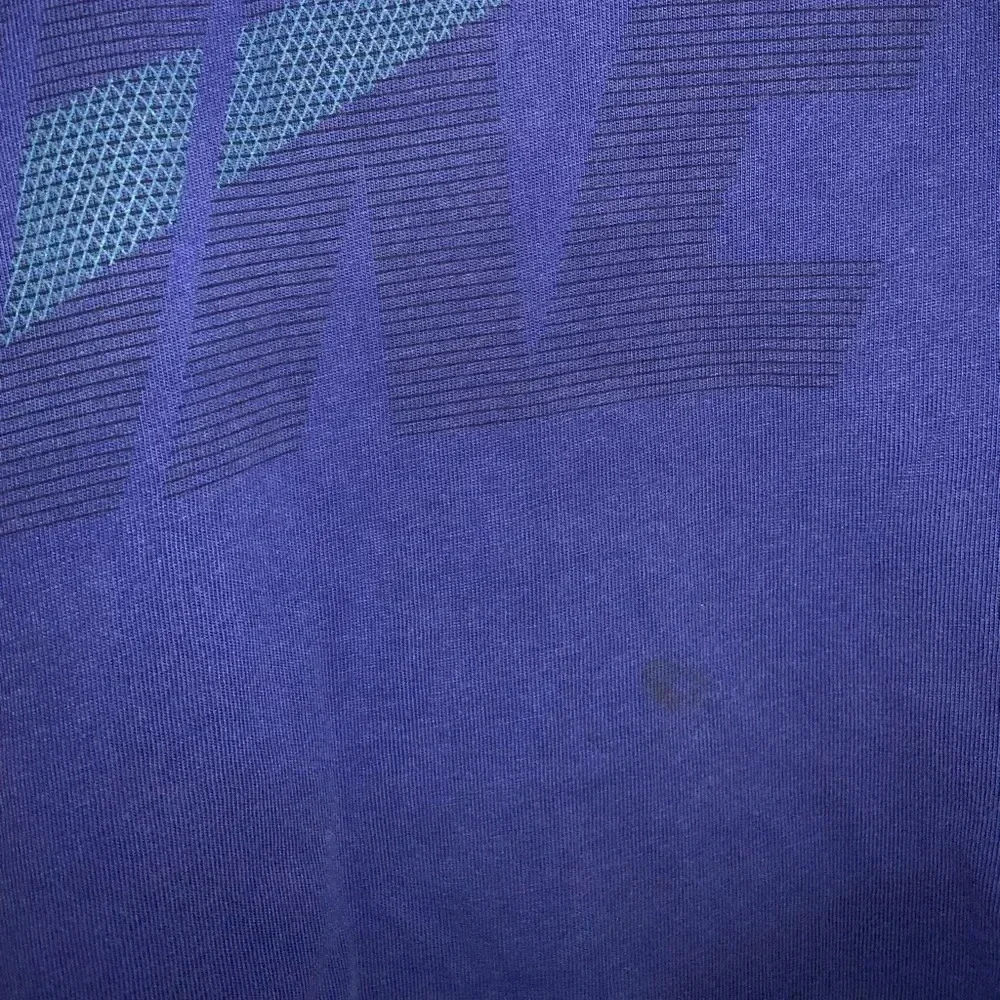 🧾 Nike Tee